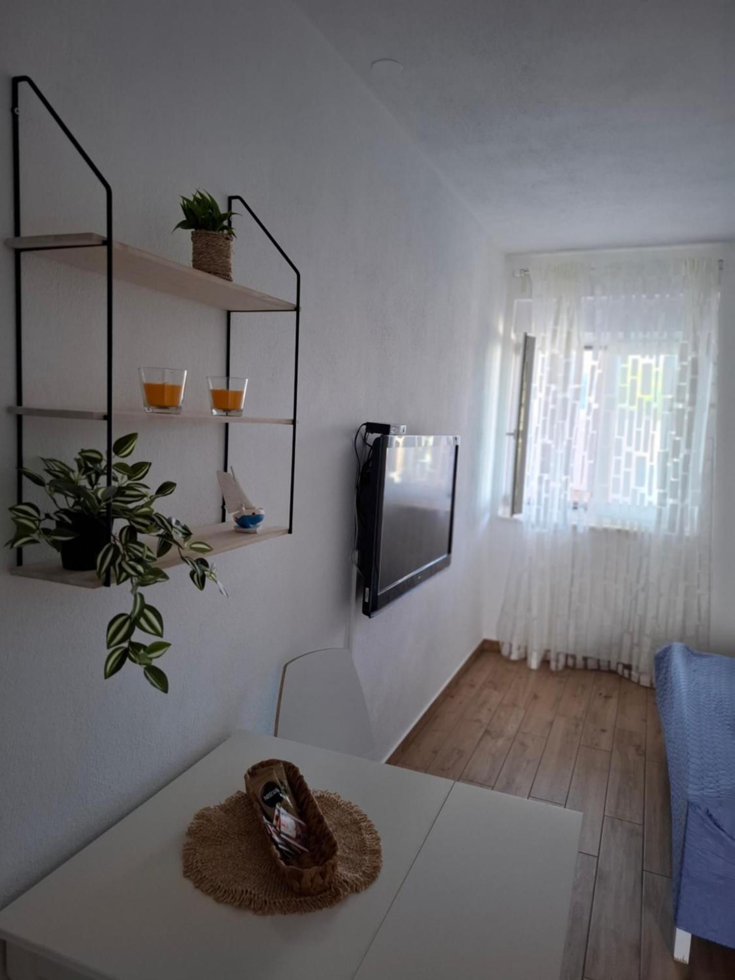 Viola Apartment & Free Parking Šibenik Esterno foto