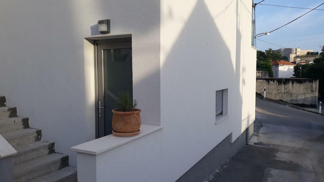 Viola Apartment & Free Parking Šibenik Esterno foto